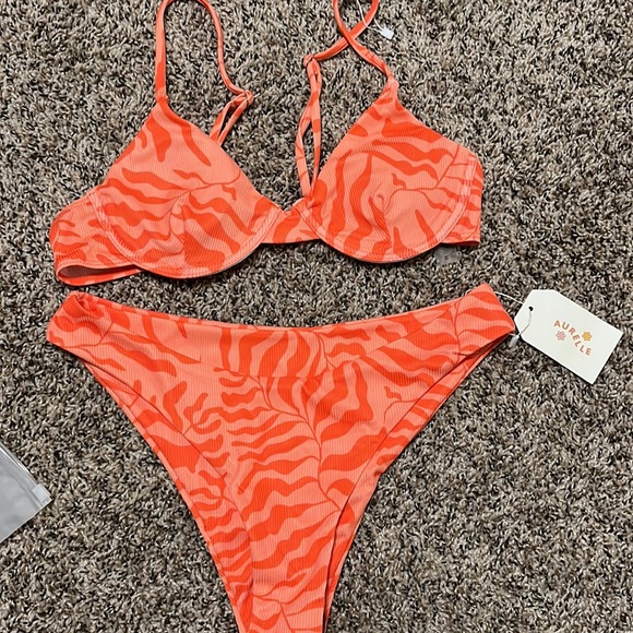 Aurelle Bikini set - Picture 2 of 3